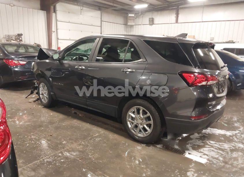 Photo 3 of 2022 Chevrolet Equinox AWD LS (VIN 3GNAXSEV1NS172125)