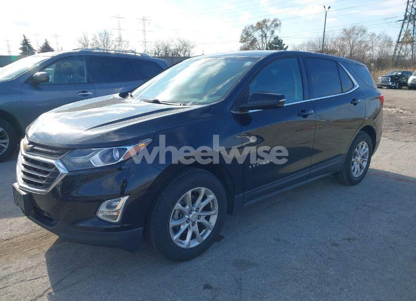 Photo 2 of 2018 Chevrolet Equinox LT (VIN 3GNAXSEV2JL105778)