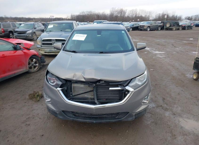 Photo 12 of 2018 Chevrolet Equinox LT (VIN 3GNAXSEV2JL122161)