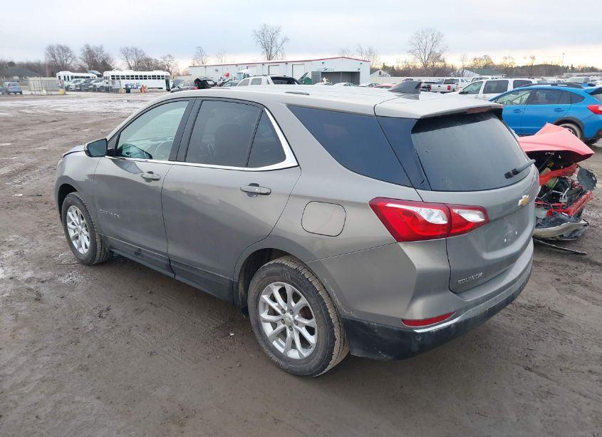 Photo 3 of 2018 Chevrolet Equinox LT (VIN 3GNAXSEV2JL122161)