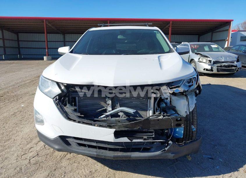 Photo 12 of 2018 Chevrolet Equinox LT (VIN 3GNAXSEV2JL128638)