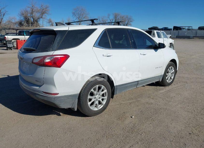 Photo 4 of 2018 Chevrolet Equinox LT (VIN 3GNAXSEV2JL128638)