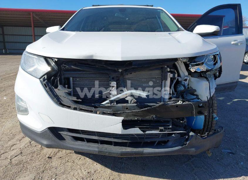 Photo 6 of 2018 Chevrolet Equinox LT (VIN 3GNAXSEV2JL128638)