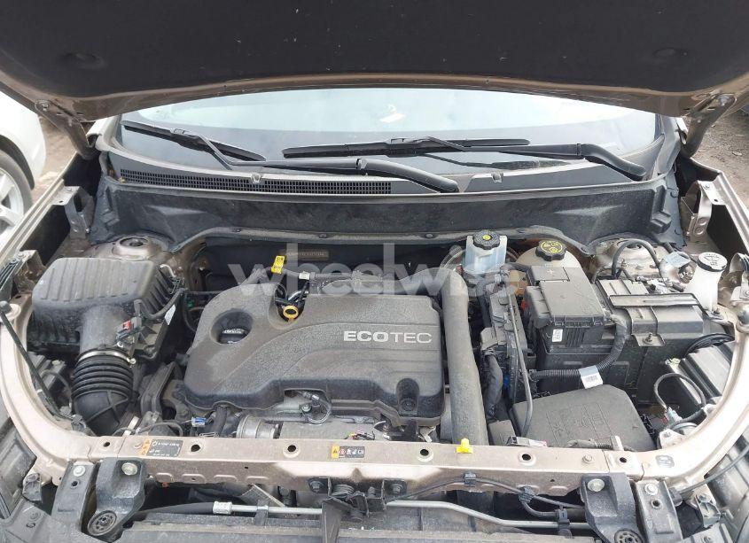 Photo 10 of 2018 Chevrolet Equinox LT (VIN 3GNAXSEV2JL313384)