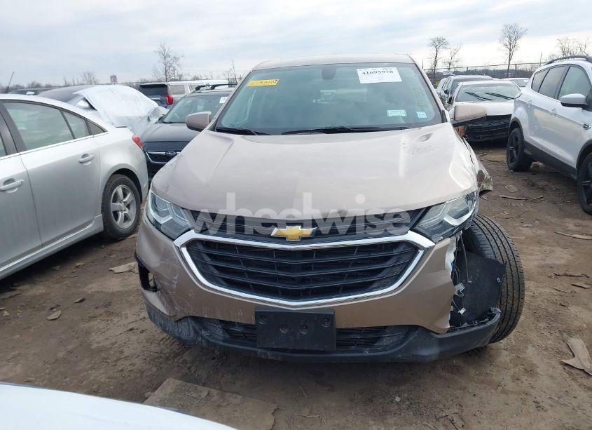 Photo 12 of 2018 Chevrolet Equinox LT (VIN 3GNAXSEV2JL313384)