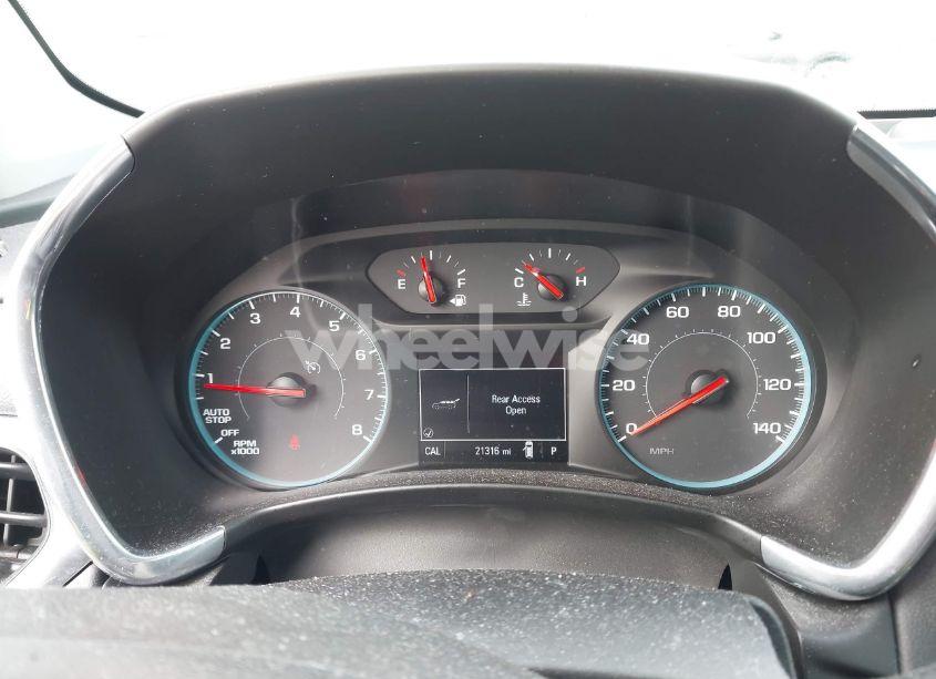 Photo 7 of 2018 Chevrolet Equinox LT (VIN 3GNAXSEV2JL313384)