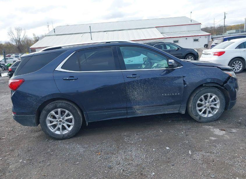 Photo 13 of 2018 Chevrolet Equinox LT (VIN 3GNAXSEV2JS560510)