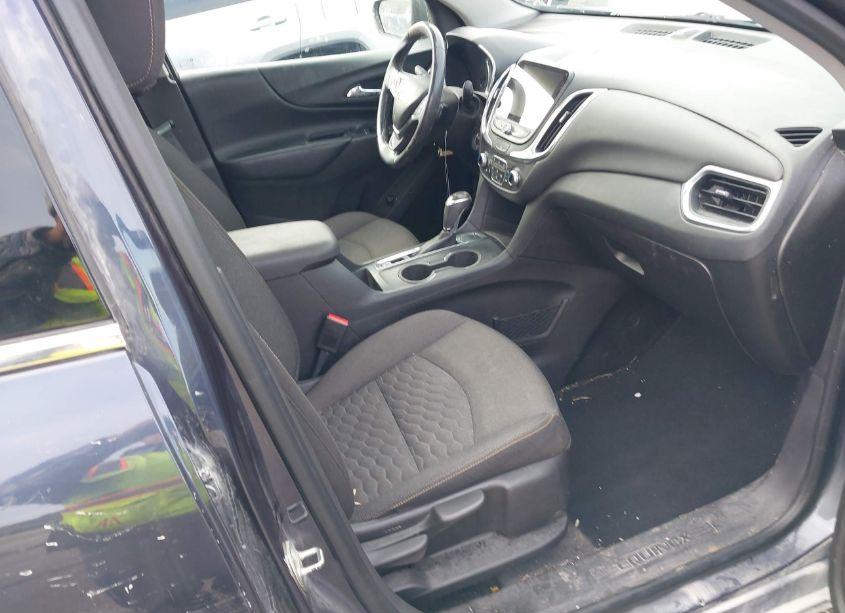 Photo 5 of 2018 Chevrolet Equinox LT (VIN 3GNAXSEV2JS560510)