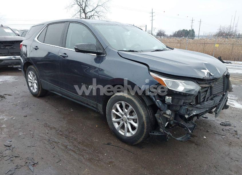 2018 Chevrolet Equinox LT (VIN 3GNAXSEV2JS622648) main photo