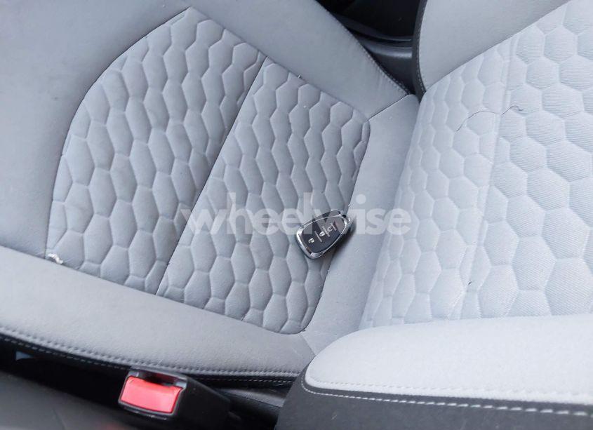 Photo 11 of 2020 Chevrolet Equinox AWD LS (VIN 3GNAXSEV2LS611202)