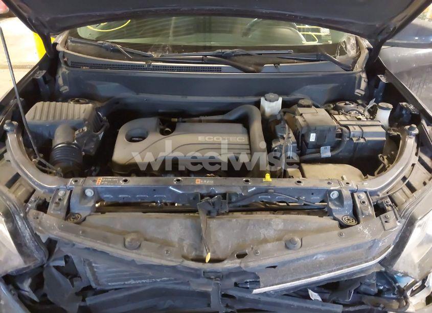 Photo 10 of 2018 Chevrolet Equinox LT (VIN 3GNAXSEV3JL105076)