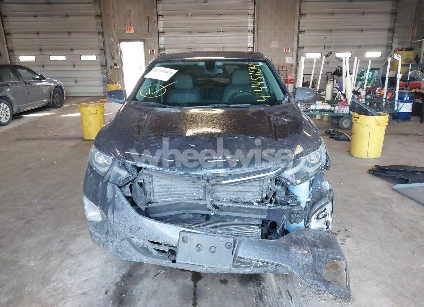 Photo 11 of 2018 Chevrolet Equinox LT (VIN 3GNAXSEV3JL105076)