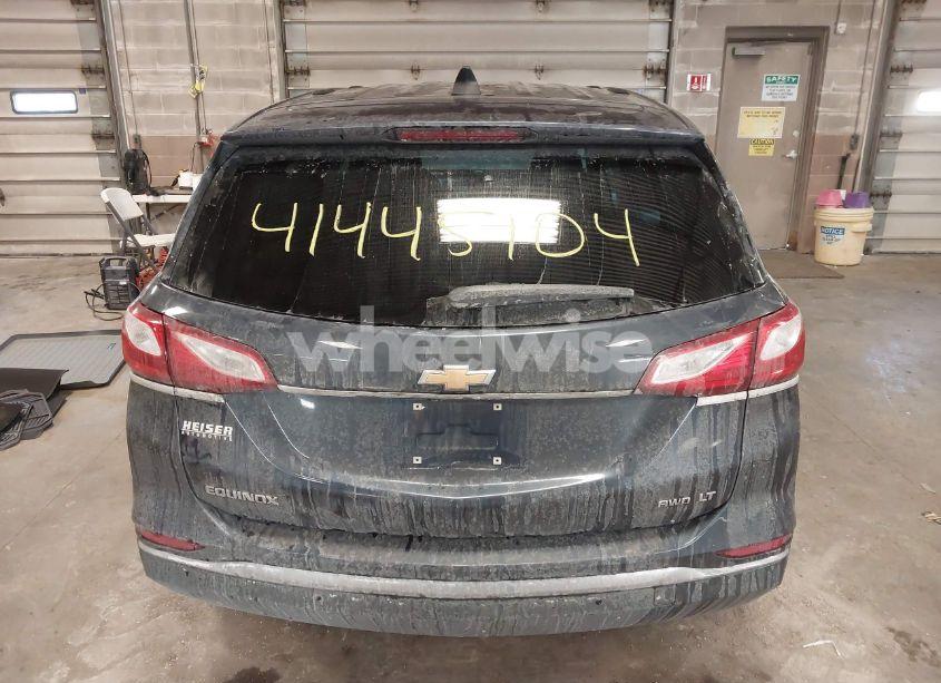 Photo 15 of 2018 Chevrolet Equinox LT (VIN 3GNAXSEV3JL105076)