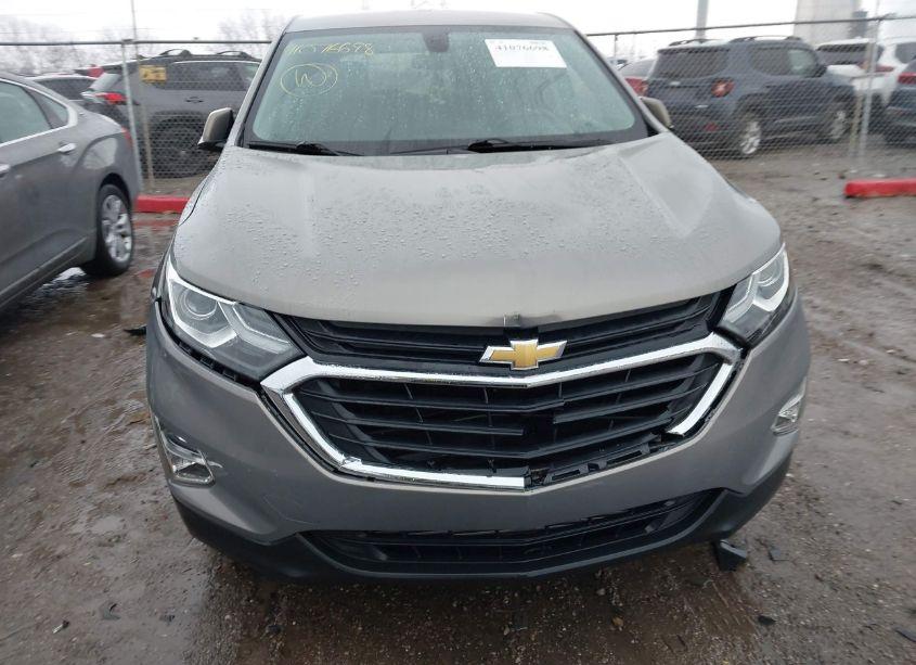 Photo 12 of 2018 Chevrolet Equinox LT (VIN 3GNAXSEV3JS541979)
