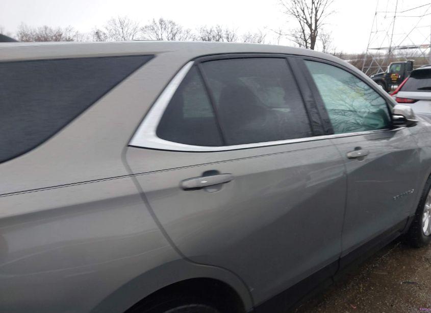 Photo 13 of 2018 Chevrolet Equinox LT (VIN 3GNAXSEV3JS541979)