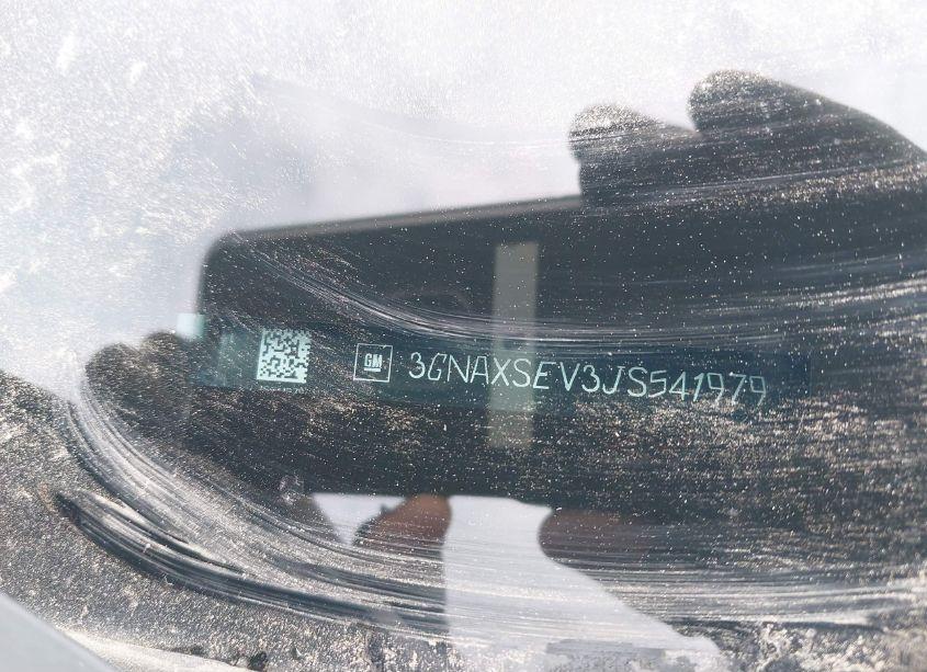 Photo 9 of 2018 Chevrolet Equinox LT (VIN 3GNAXSEV3JS541979)