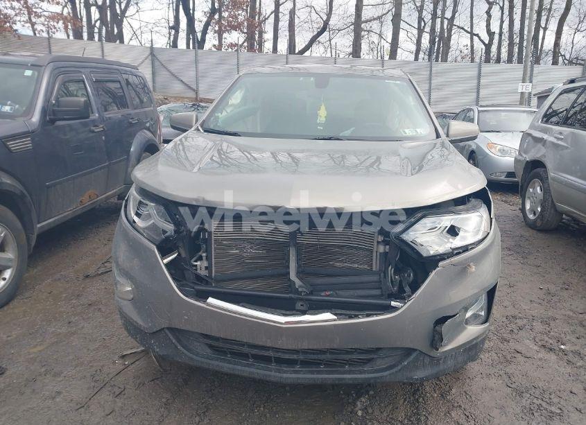 Photo 12 of 2018 Chevrolet Equinox LT (VIN 3GNAXSEV3JS562122)