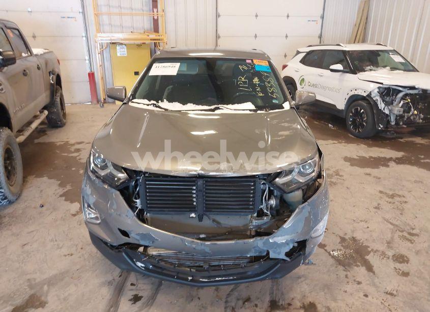 Photo 12 of 2018 Chevrolet Equinox LT (VIN 3GNAXSEV3JS583892)