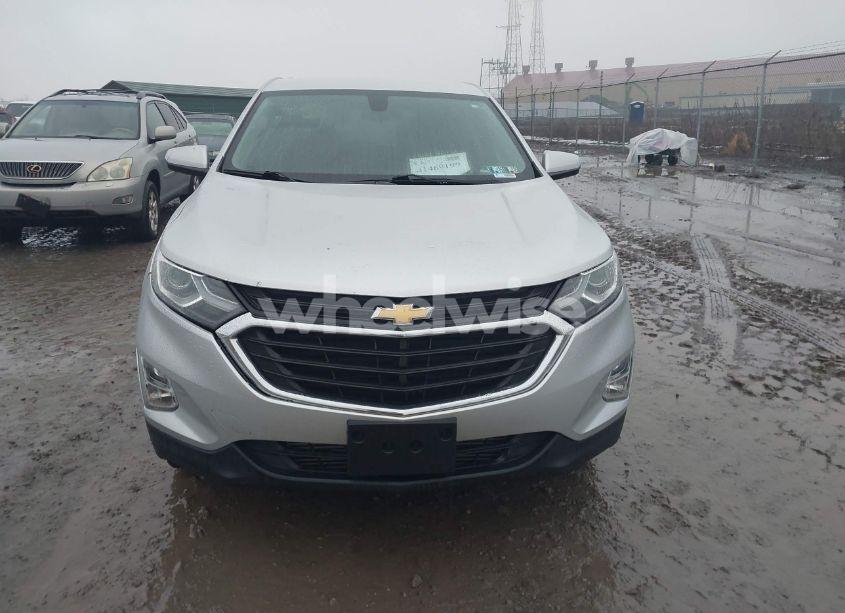 Photo 12 of 2018 Chevrolet Equinox LT (VIN 3GNAXSEV3JS588946)