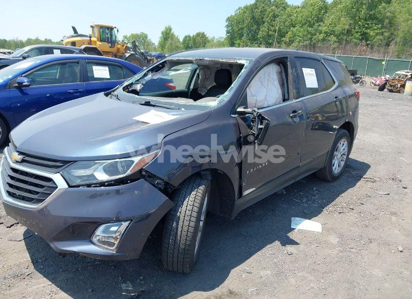 Photo 12 of 2018 Chevrolet Equinox LT (VIN 3GNAXSEV3JS608192)