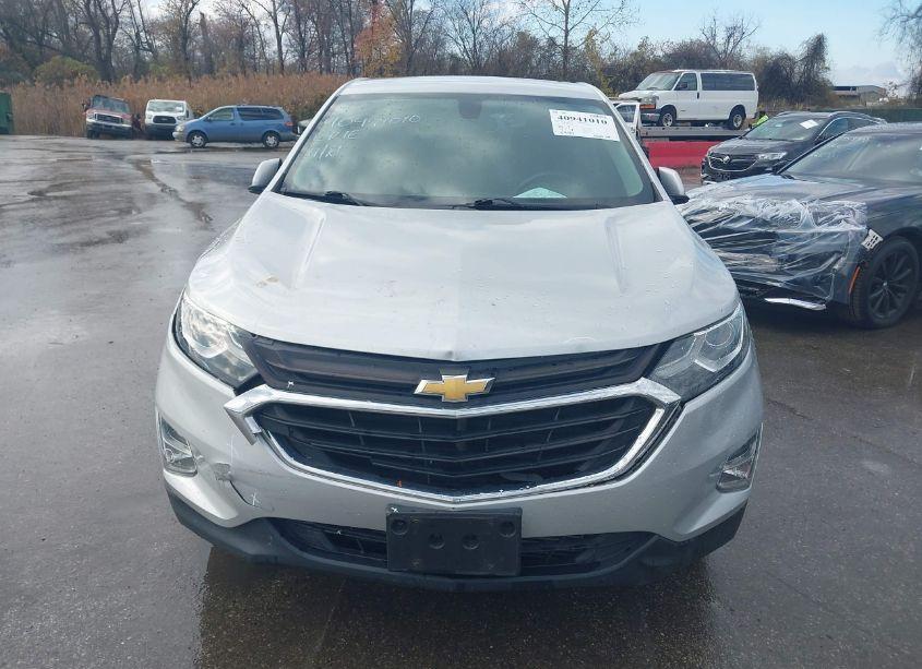 Photo 13 of 2018 Chevrolet Equinox LT (VIN 3GNAXSEV3JS640673)