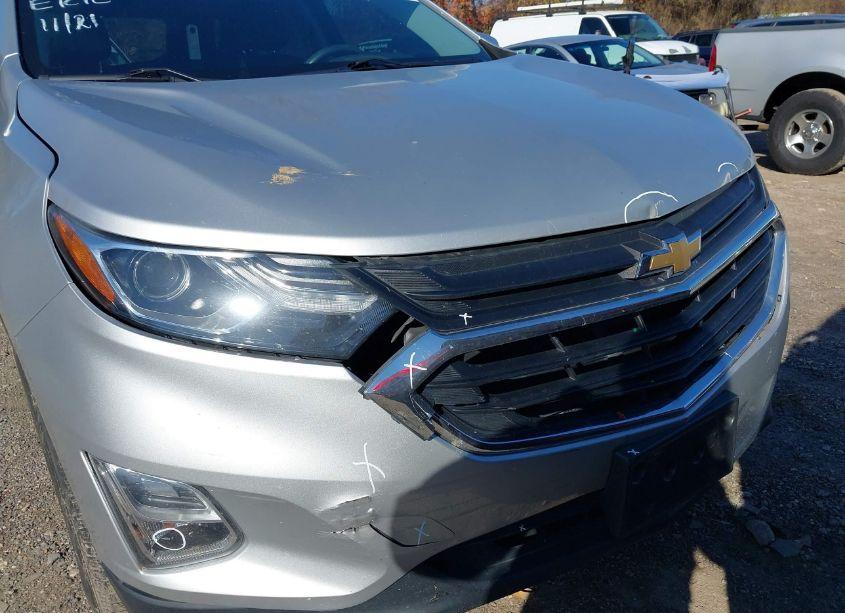 Photo 20 of 2018 Chevrolet Equinox LT (VIN 3GNAXSEV3JS640673)