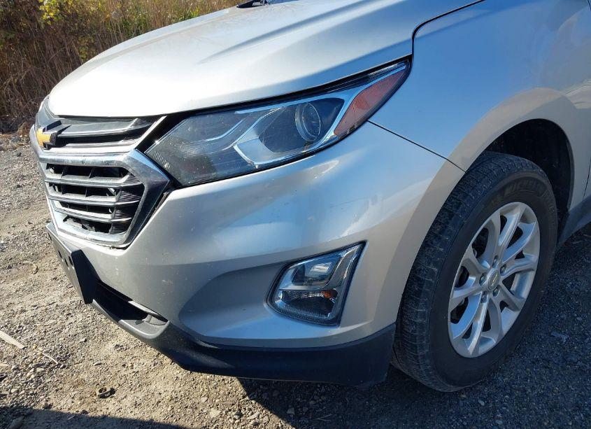 Photo 21 of 2018 Chevrolet Equinox LT (VIN 3GNAXSEV3JS640673)