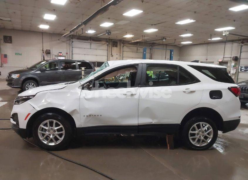 Photo 12 of 2022 Chevrolet Equinox AWD LS (VIN 3GNAXSEV3NS170280)