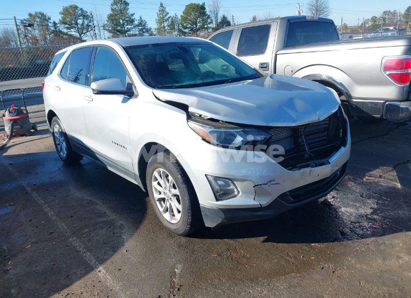 2018 Chevrolet Equinox LT (VIN 3GNAXSEV4JL123943) main photo