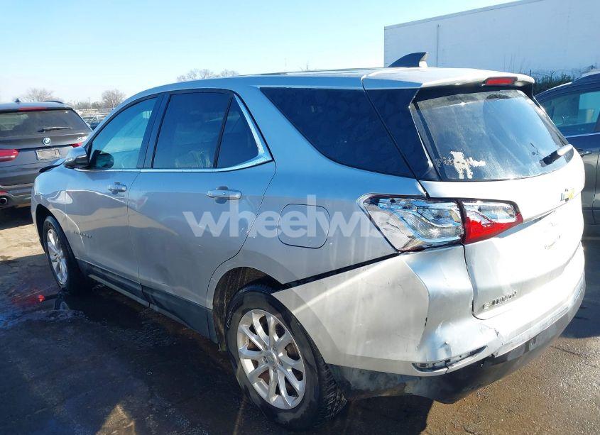 Photo 14 of 2018 Chevrolet Equinox LT (VIN 3GNAXSEV4JL123943)