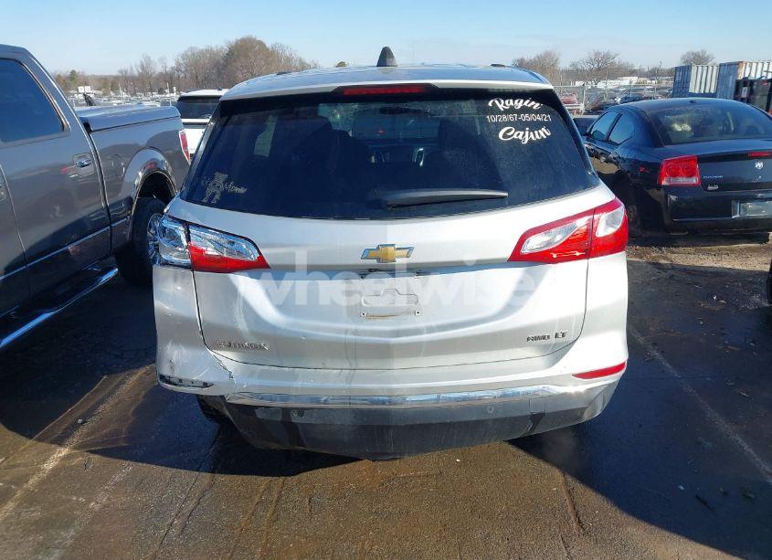 Photo 16 of 2018 Chevrolet Equinox LT (VIN 3GNAXSEV4JL123943)