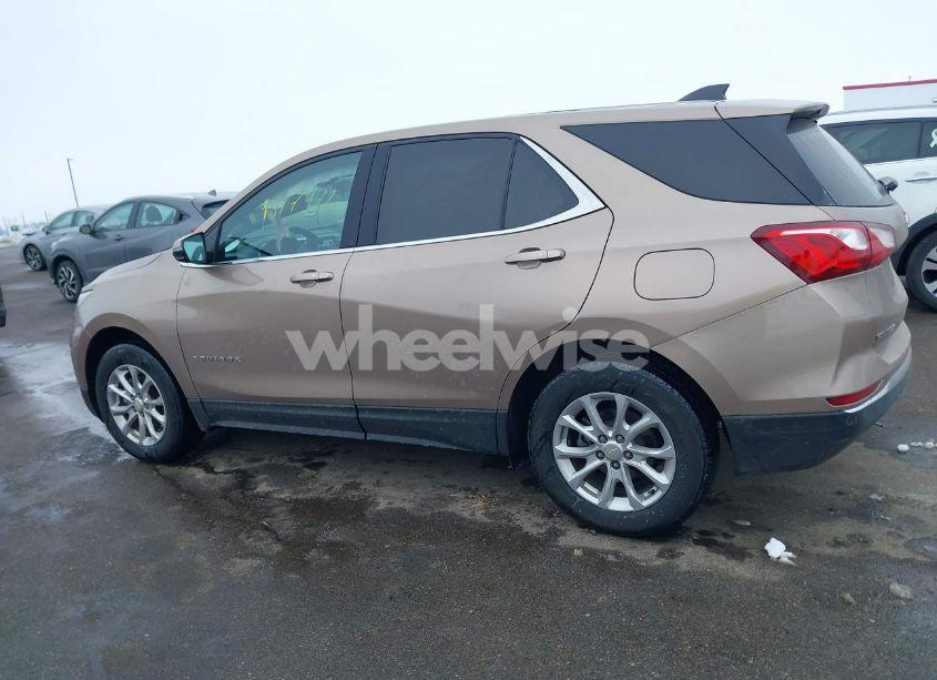 Photo 14 of 2018 Chevrolet Equinox LT (VIN 3GNAXSEV4JL255617)