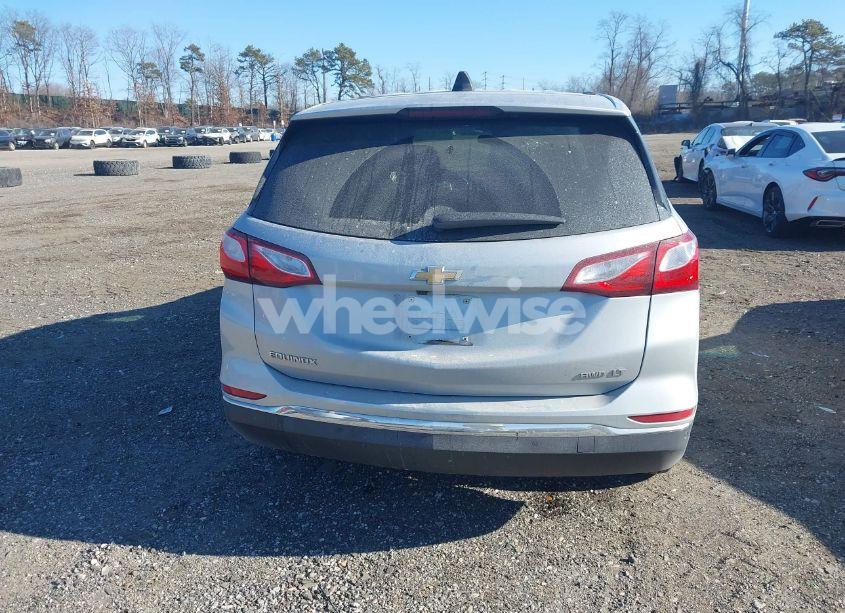 Photo 16 of 2018 Chevrolet Equinox LT (VIN 3GNAXSEV4JL361033)