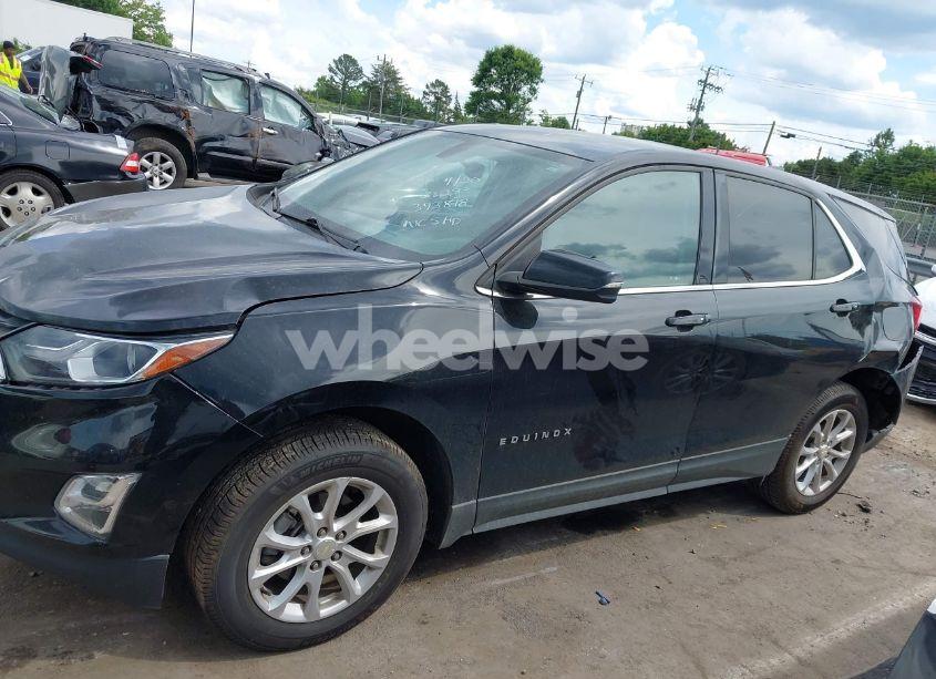 Photo 13 of 2018 Chevrolet Equinox LT (VIN 3GNAXSEV4JL362831)