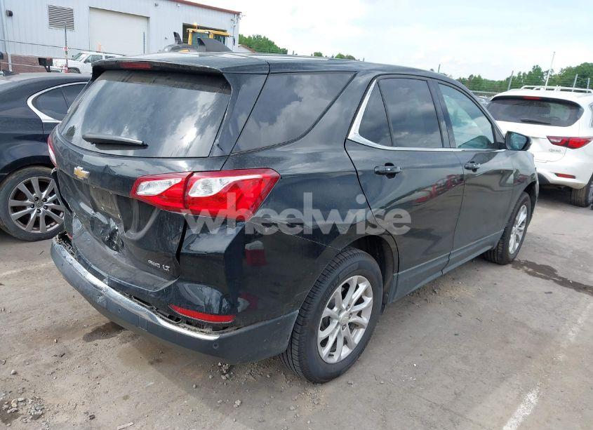 Photo 4 of 2018 Chevrolet Equinox LT (VIN 3GNAXSEV4JL362831)
