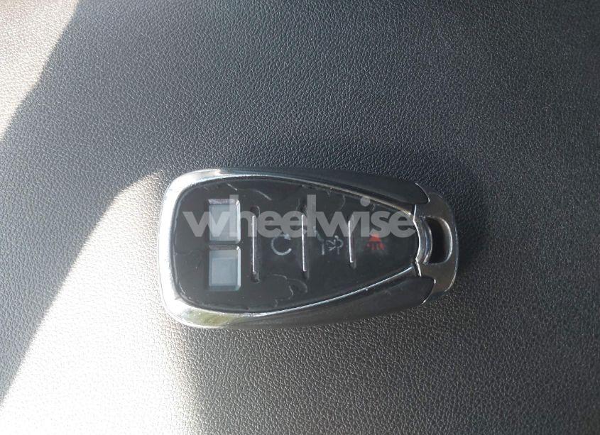 Photo 11 of 2018 Chevrolet Equinox LT (VIN 3GNAXSEV4JS513155)