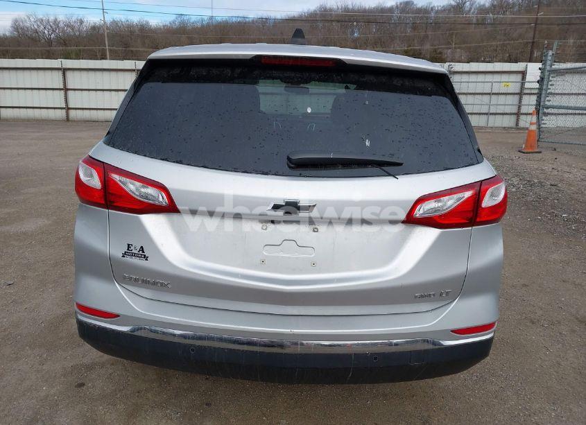 Photo 16 of 2018 Chevrolet Equinox LT (VIN 3GNAXSEV4JS579267)