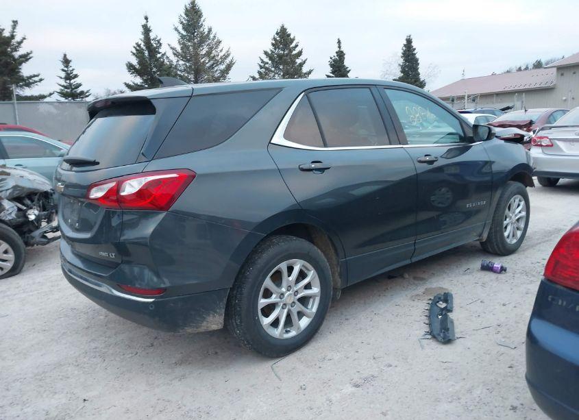 Photo 4 of 2018 Chevrolet Equinox LT (VIN 3GNAXSEV4JS588647)