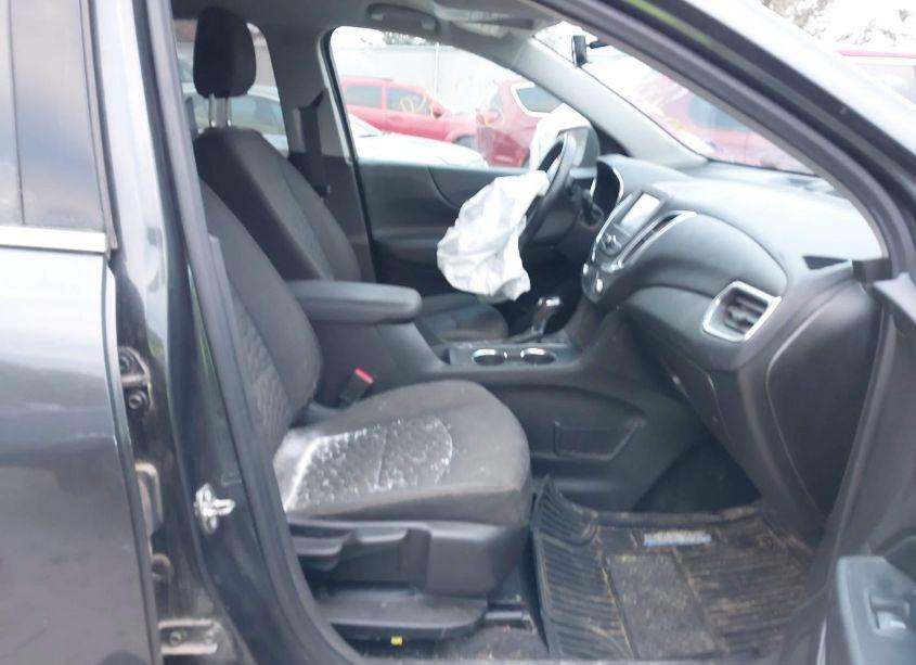 Photo 5 of 2018 Chevrolet Equinox LT (VIN 3GNAXSEV4JS588647)