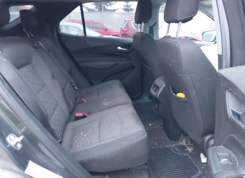 Photo 8 of 2018 Chevrolet Equinox LT (VIN 3GNAXSEV4JS588647)