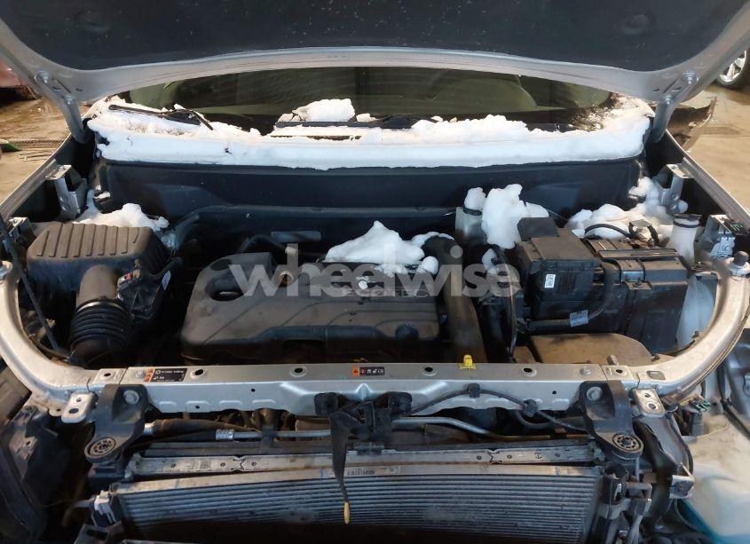 Photo 10 of 2018 Chevrolet Equinox LT (VIN 3GNAXSEV4JS589085)