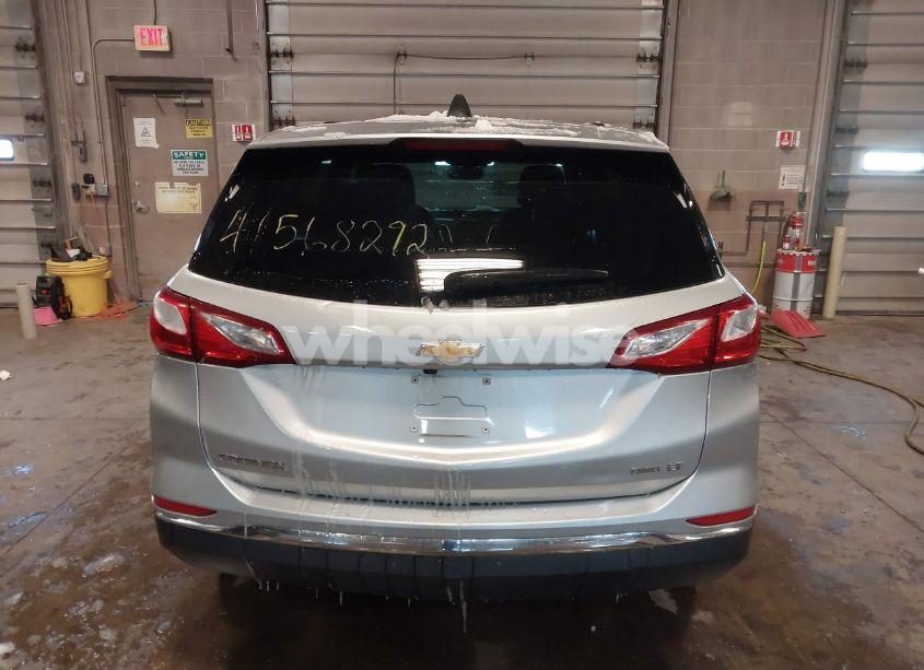Photo 17 of 2018 Chevrolet Equinox LT (VIN 3GNAXSEV4JS589085)