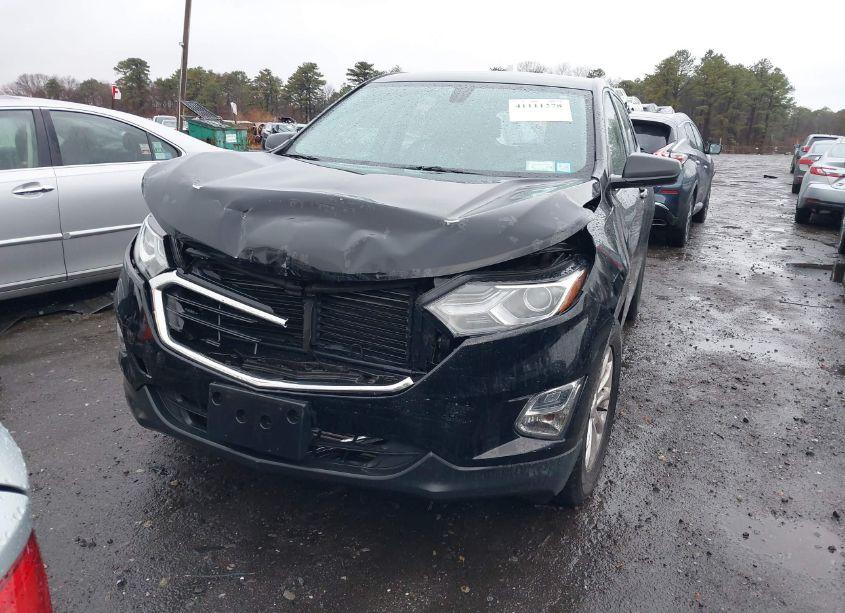 Photo 12 of 2019 Chevrolet Equinox LS (VIN 3GNAXSEV4KL250290)
