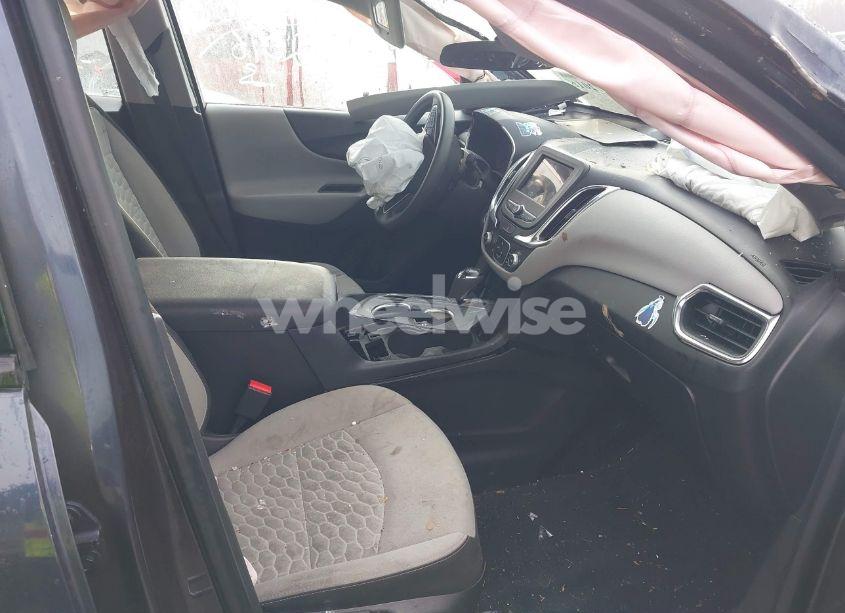 Photo 5 of 2019 Chevrolet Equinox LS (VIN 3GNAXSEV4KL317261)