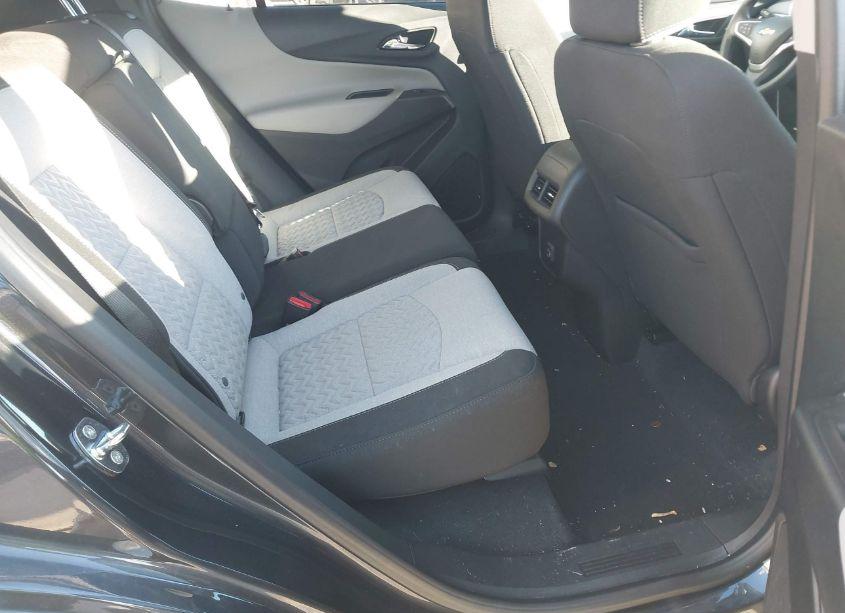 Photo 8 of 2022 Chevrolet Equinox AWD LS (VIN 3GNAXSEV4NS207580)