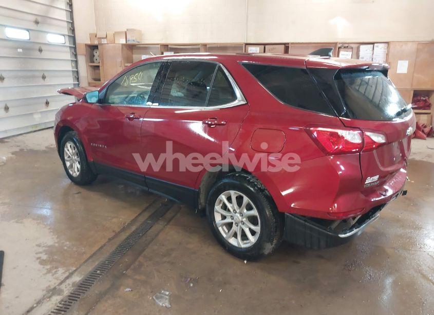 Photo 3 of 2018 Chevrolet Equinox LT (VIN 3GNAXSEV5JS505968)