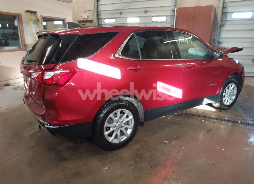 Photo 4 of 2018 Chevrolet Equinox LT (VIN 3GNAXSEV5JS505968)