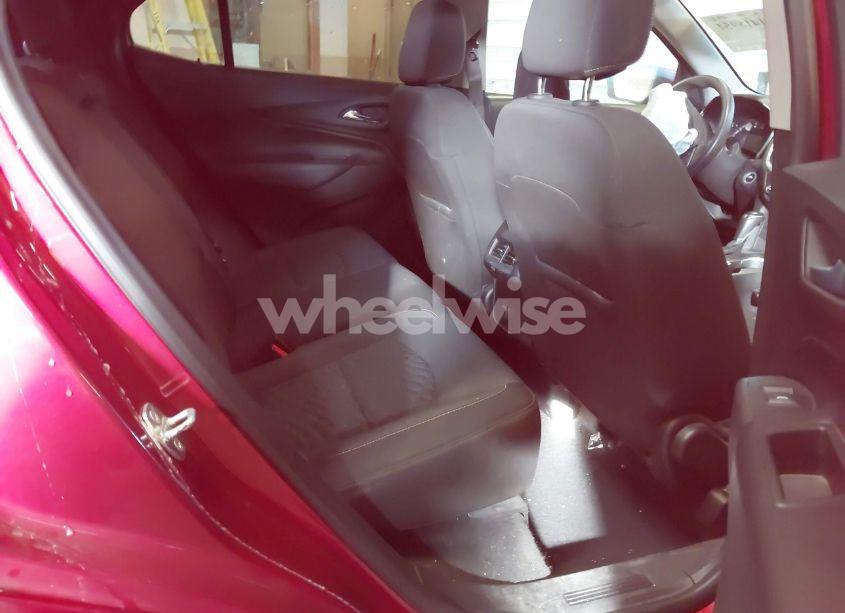 Photo 8 of 2018 Chevrolet Equinox LT (VIN 3GNAXSEV5JS505968)