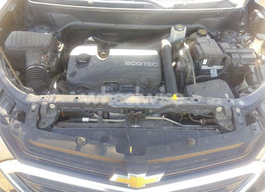 Photo 10 of 2018 Chevrolet Equinox LT (VIN 3GNAXSEV5JS555740)