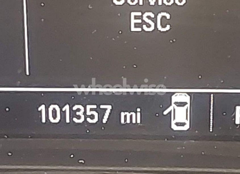 Photo 15 of 2018 Chevrolet Equinox LT (VIN 3GNAXSEV5JS555740)